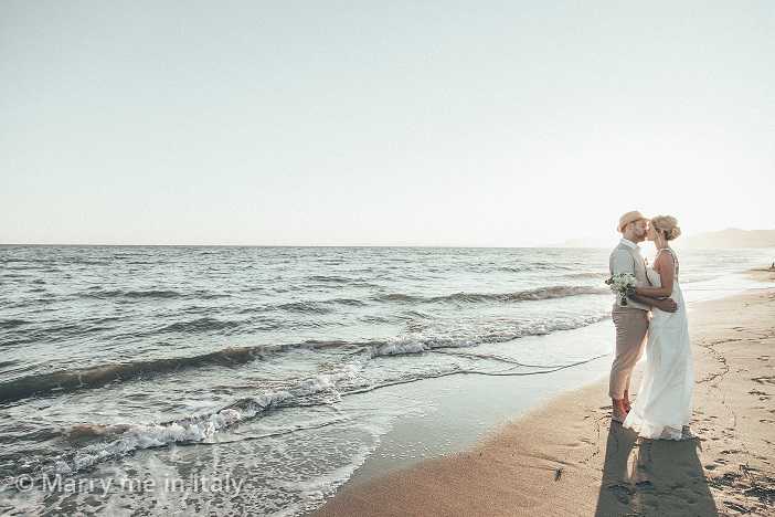 Heiraten am Strand - Strandhochzeit in der Toskana
