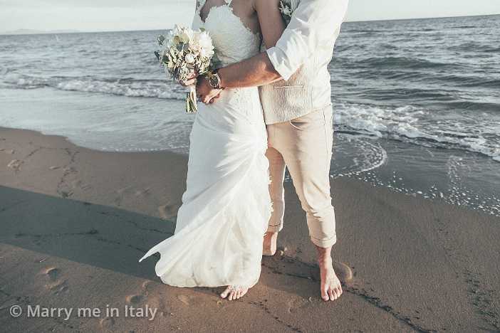 Hochzeit am Strand - Barfuß heiraten